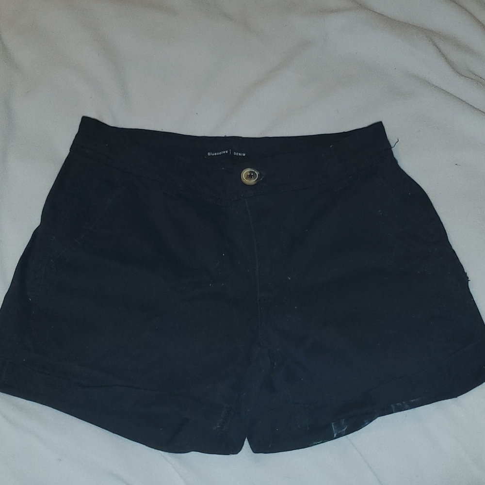 Bluenotes', 26, Black